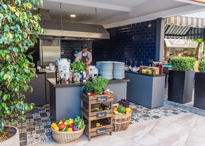 Grand Cettia מלון