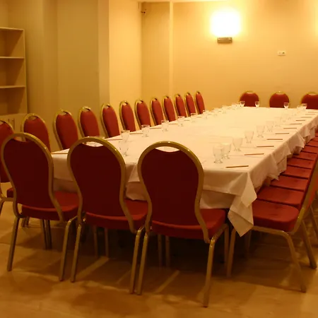 Grand Cettia Μαρμαρίς