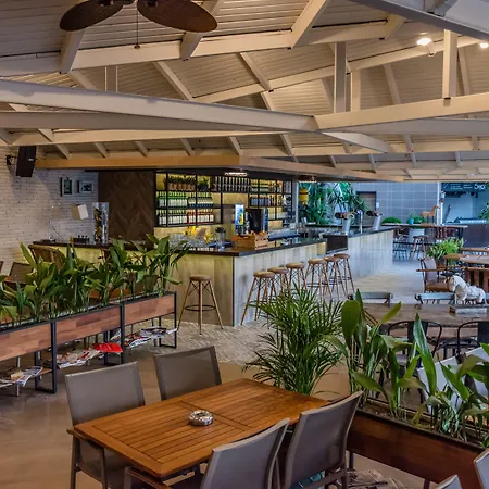 Grand Cettia Μαρμαρίς