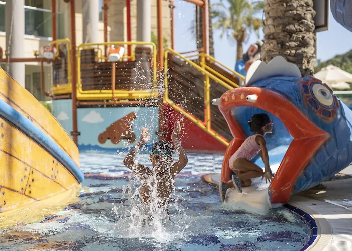 Grand Cettia Hotel 5*