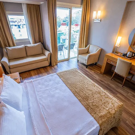 Grand Cettia 5* מרמריס