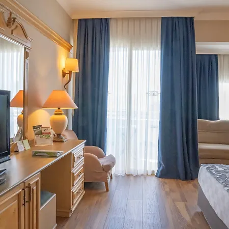 Grand Cettia 5* מרמריס