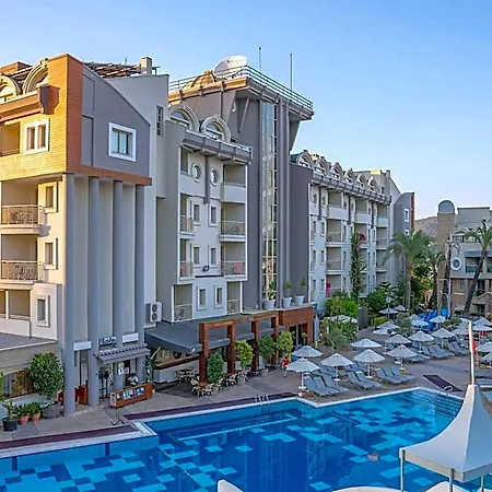 호텔 Grand Cettia 5*