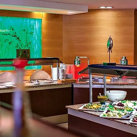 호텔 Grand Cettia 5*