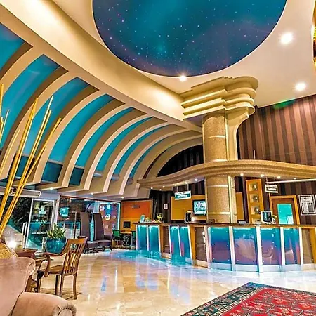 호텔 Grand Cettia 5*
