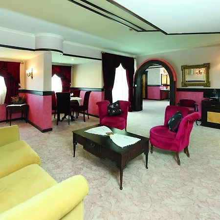 Grand Cettia מלון 5*