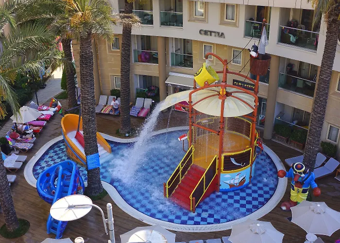 Hotell Grand Cettia 5*